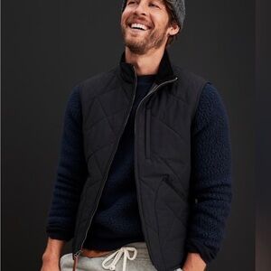 J. Crew Navy Blue Outdoors Sussex Quilted Black Primaloft Zip Up Vest Size XS